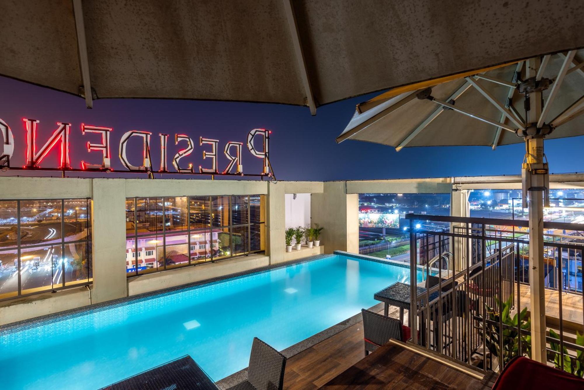Presidency Airport Hotel Kochi Ngoại thất bức ảnh