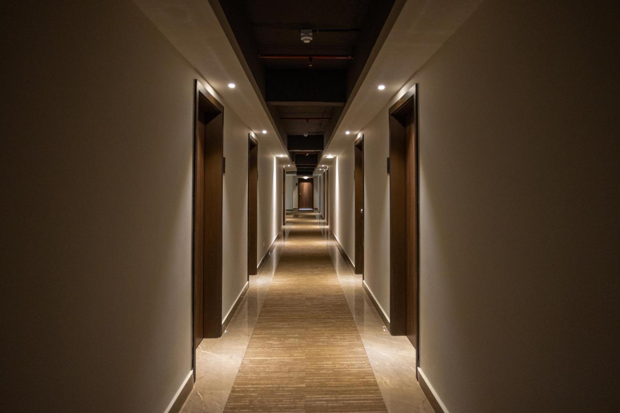 Presidency Airport Hotel Kochi Ngoại thất bức ảnh